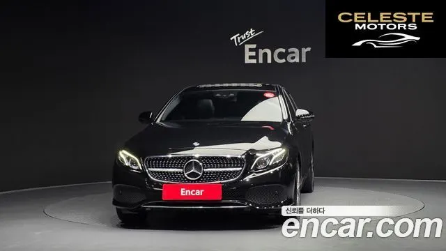 MERCEDES BENZ E-Classe W213 E300 4MATIC Avantgarde 2019 — photo 3 sur 32