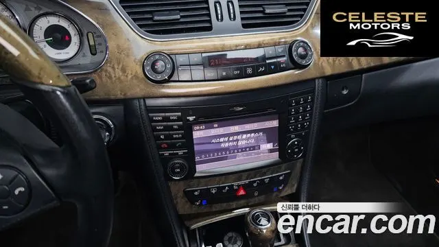 MERCEDES BENZ CLS-Classe W219 CLS350 2010 — photo 18 sur 32