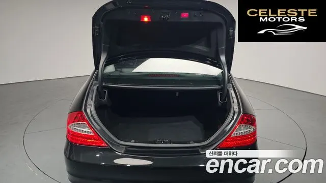 MERCEDES BENZ CLS-Classe W219 CLS350 2010 — photo 25 sur 32