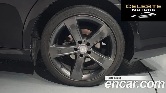MERCEDES BENZ CLS-Classe W219 CLS350 2010 — photo 6 sur 32