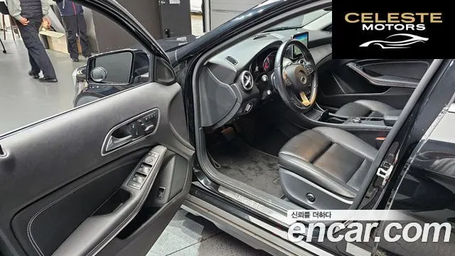 MERCEDES BENZ GLA-Classe X156 GLA200 d 2016 — photo 10 sur 20