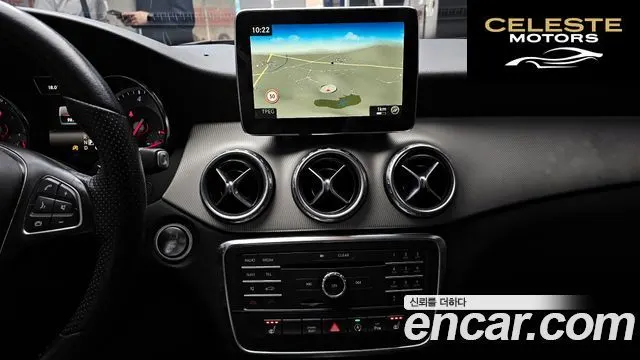 MERCEDES BENZ GLA-Classe X156 GLA200 d 2016 — photo 15 sur 20