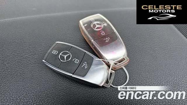 MERCEDES BENZ GLA-Classe H247 GLA250 4MATIC 2021 — photo 28 sur 30