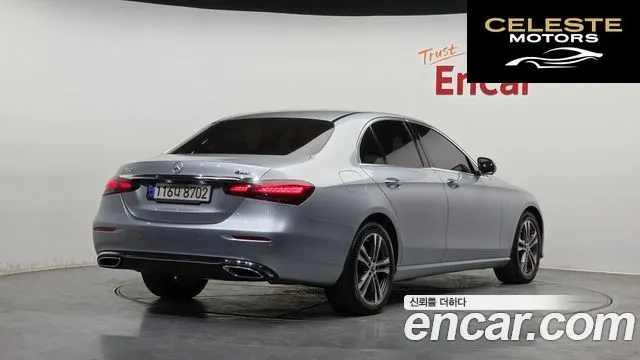 MERCEDES BENZ E-Classe W213 E350 4MATIC Avantgarde 2022 — photo 2 sur 20