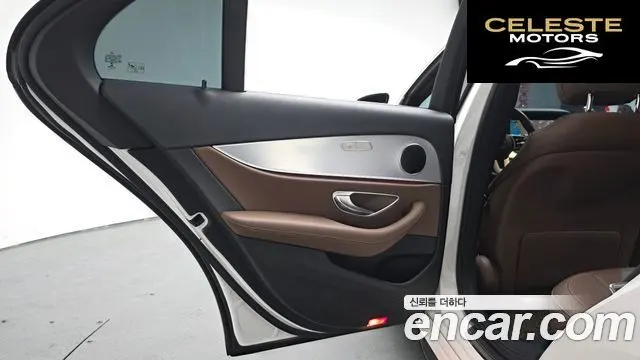 MERCEDES BENZ E-Classe W213 E250 Avantgarde 2020 — photo 14 sur 31