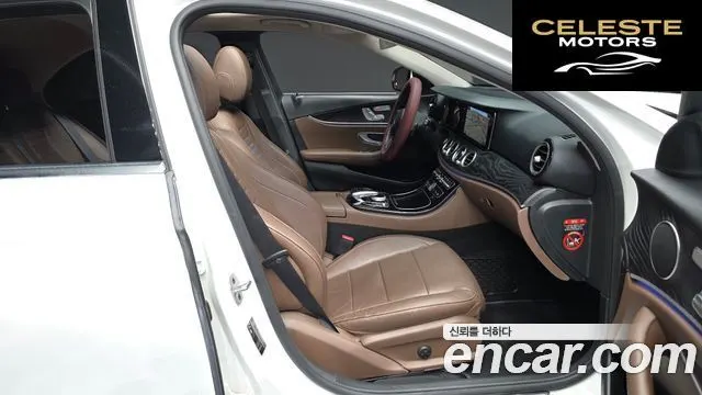 MERCEDES BENZ E-Classe W213 E220d Avantgarde 2019 — photo 11 sur 20