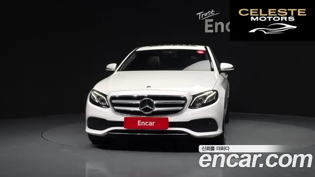 MERCEDES BENZ E-Classe W213 E220d Avantgarde 2019 — photo 3 sur 20