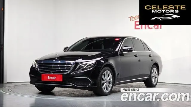 MERCEDES BENZ E-Classe W213 E300 4MATIC Exclusive 2020 — photo 37 sur 41