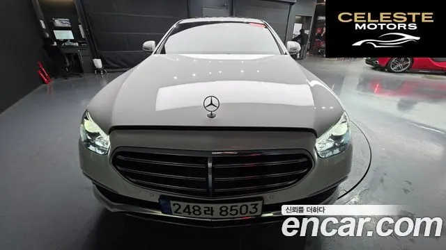 MERCEDES BENZ E-Classe W213 E300e 4MATIC Exclusive 2023 — photo 32 sur 42