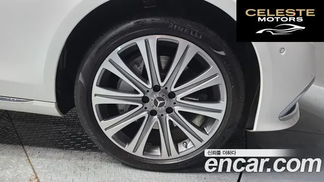 MERCEDES BENZ E-Classe W213 E300e 4MATIC Exclusive 2023 — photo 6 sur 42