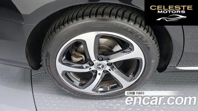 MERCEDES BENZ E-Classe W213 E250 Avantgarde 2020 — photo 5 sur 30