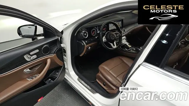 MERCEDES BENZ E-Classe W213 E220d Avantgarde 2019 — photo 12 sur 31