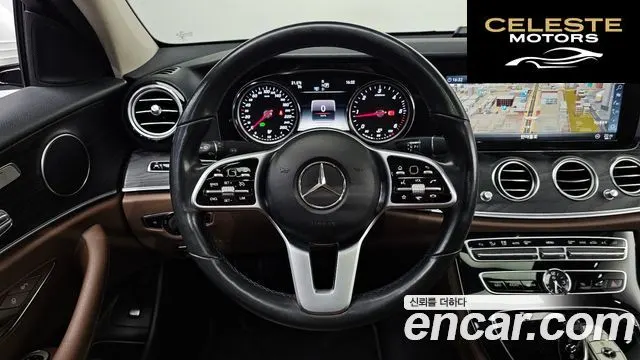 MERCEDES BENZ E-Classe W213 E220d Avantgarde 2019 — photo 18 sur 31