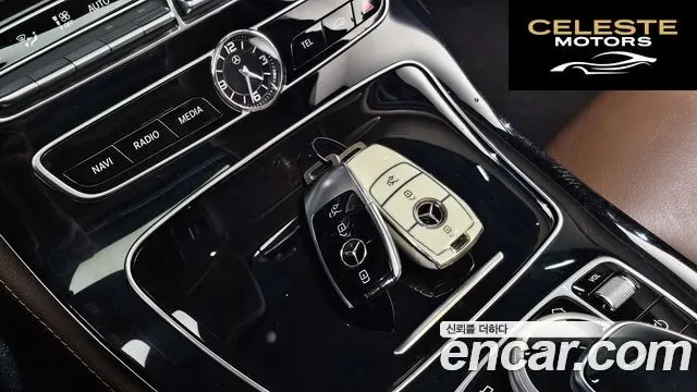 MERCEDES BENZ E-Classe W213 E220d Avantgarde 2019 — photo 22 sur 31