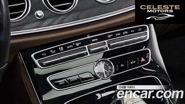 MERCEDES BENZ E-Classe W213 E220d Avantgarde 2019 — photo 30 sur 31