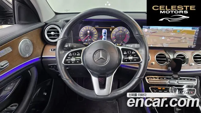 MERCEDES BENZ E-Classe W213 E300 4MATIC Exclusive 2020 — photo 19 sur 41