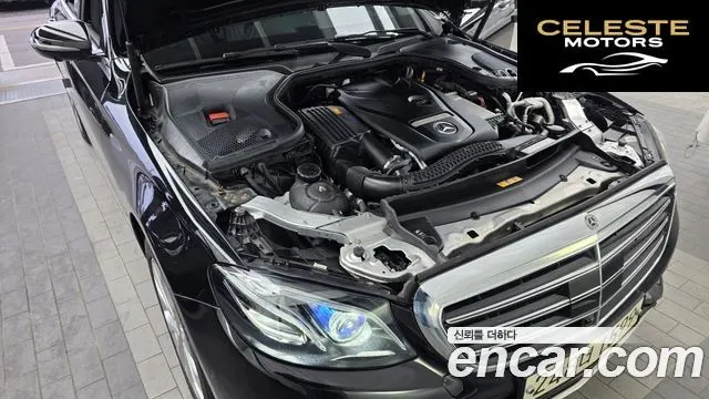 MERCEDES BENZ E-Classe W213 E300 4MATIC Exclusive 2020 — photo 6 sur 41