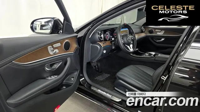MERCEDES BENZ E-Classe W213 E220d Exclusive 2019 — photo 13 sur 31