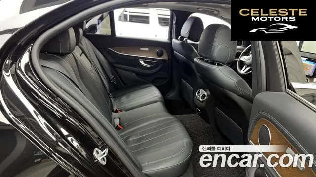 MERCEDES BENZ E-Classe W213 E220d Exclusive 2019 — photo 17 sur 31
