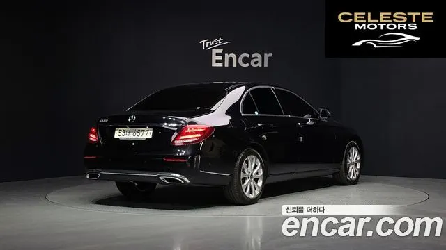 MERCEDES BENZ E-Classe W213 E220d Exclusive 2019 — photo 2 sur 31