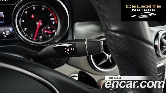 MERCEDES BENZ GLA-Classe X156 GLA220 Premium 2019 — photo 12 sur 39