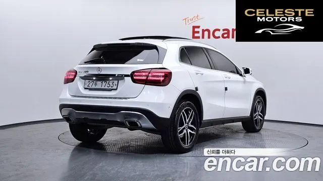 MERCEDES BENZ GLA-Classe X156 GLA220 Premium 2019 — photo 2 sur 39