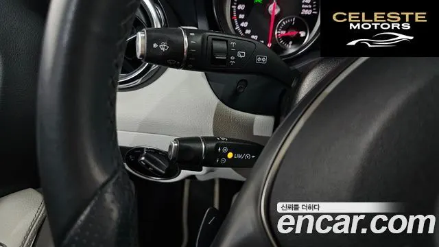 MERCEDES BENZ GLA-Classe X156 GLA220 Premium 2019 — photo 23 sur 39