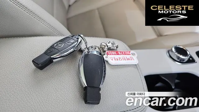 MERCEDES BENZ GLA-Classe X156 GLA220 Premium 2019 — photo 33 sur 39