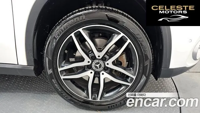 MERCEDES BENZ GLA-Classe X156 GLA220 Premium 2019 — photo 7 sur 39