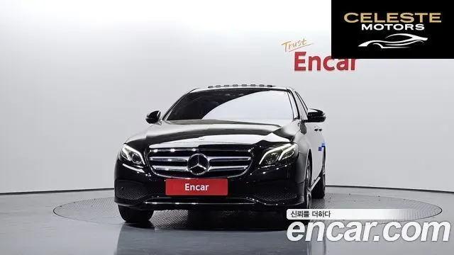 MERCEDES BENZ E-Classe W213 E300 4MATIC Avantgarde 2018 — photo 3 sur 20