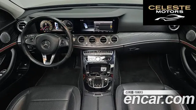 MERCEDES BENZ E-Classe W213 E300 4MATIC Avantgarde 2018 — photo 7 sur 20