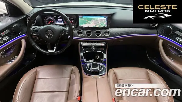 MERCEDES BENZ E-Classe W213 E220d 4MATIC Avantgarde 2018 — photo 10 sur 30