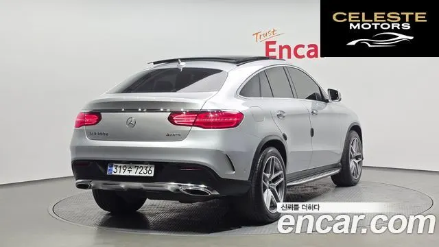 MERCEDES BENZ GLE-Classe W166 GLE350 d 4MATIC Coupé 2017 — photo 2 sur 26