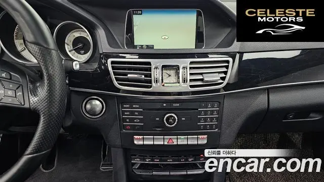 MERCEDES BENZ E-Classe W212 E300 4MATIC Avantgarde 2016 — photo 13 sur 20