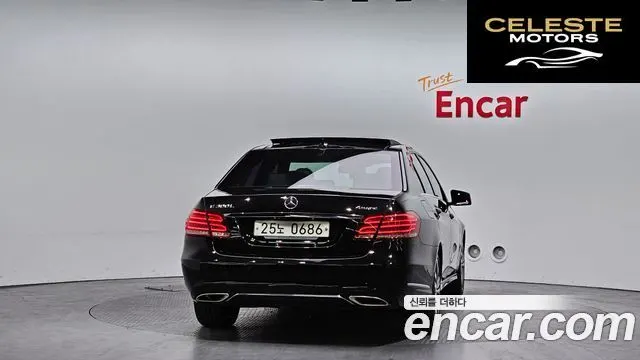 MERCEDES BENZ E-Classe W212 E300 4MATIC Avantgarde 2016 — photo 4 sur 20