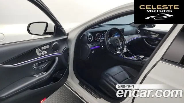 MERCEDES BENZ E-Classe W213 E300 4MATIC Avantgarde 2017 — photo 10 sur 20