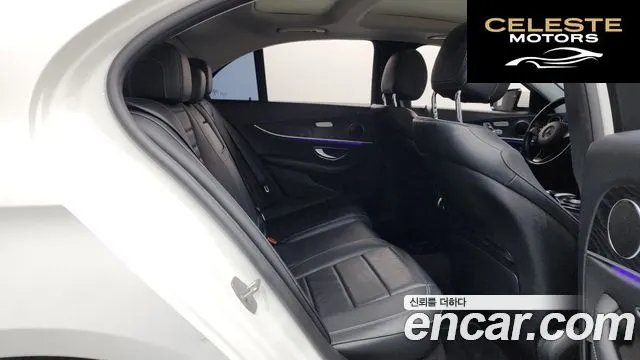 MERCEDES BENZ E-Classe W213 E300 4MATIC Avantgarde 2017 — photo 17 sur 20