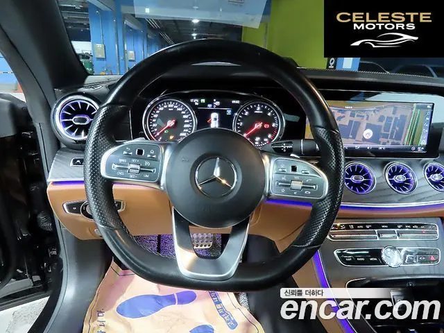 MERCEDES BENZ E-Classe W213 E220d Coupé 2019 — photo 12 sur 26