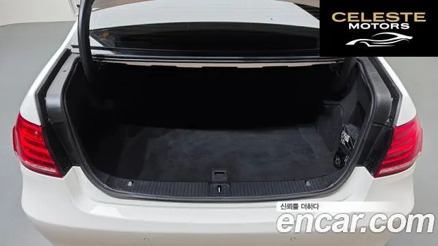MERCEDES BENZ E-Classe W212 E220 Avantgarde 2016 — photo 20 sur 26