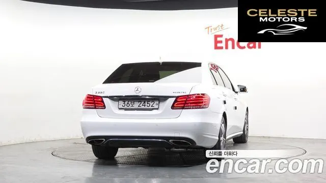 MERCEDES BENZ E-Classe W212 E220 Avantgarde 2016 — photo 4 sur 26
