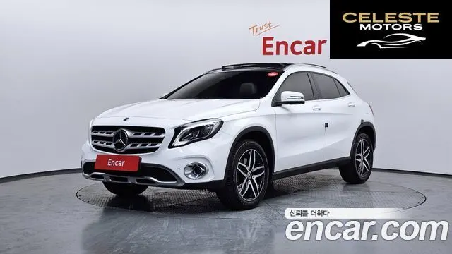 MERCEDES BENZ GLA-Classe X156 GLA220 Premium 2019 — photo 35 sur 39