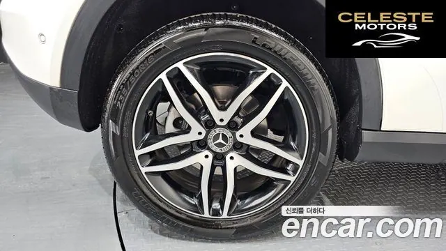 MERCEDES BENZ GLA-Classe X156 GLA220 Premium 2019 — photo 5 sur 39