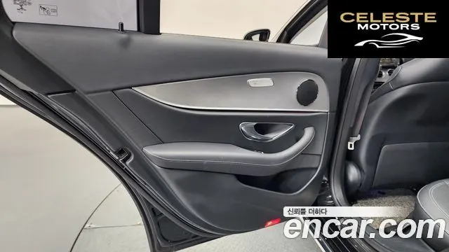 MERCEDES BENZ E-Classe W213 E300 Avantgarde 2019 — photo 15 sur 36