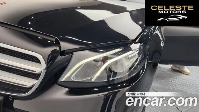 MERCEDES BENZ E-Classe W213 E300 Avantgarde 2019 — photo 8 sur 36