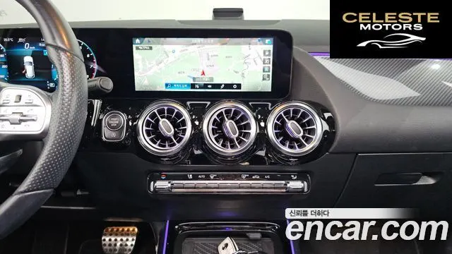 MERCEDES BENZ GLA-Classe H247 GLA250 4MATIC 2021 — photo 19 sur 36