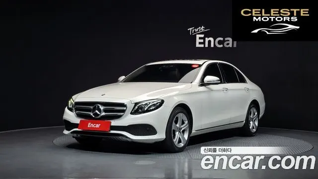 MERCEDES BENZ E-Classe W213 E220d 4MATIC Avantgarde 2018 — photo 1 sur 30