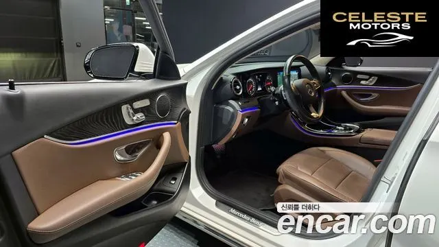 MERCEDES BENZ E-Classe W213 E220d 4MATIC Avantgarde 2018 — photo 13 sur 30