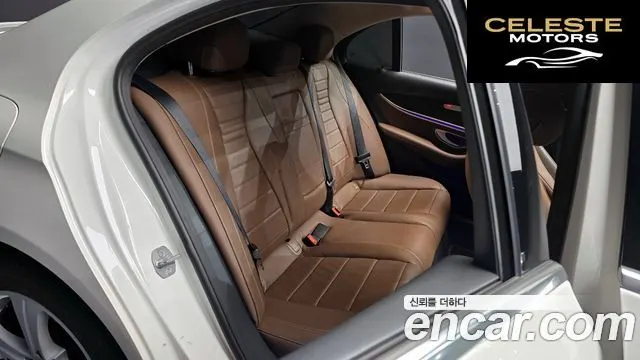 MERCEDES BENZ E-Classe W213 E220d 4MATIC Avantgarde 2018 — photo 17 sur 30