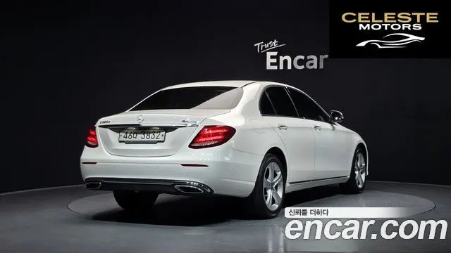 MERCEDES BENZ E-Classe W213 E220d 4MATIC Avantgarde 2018 — photo 2 sur 30
