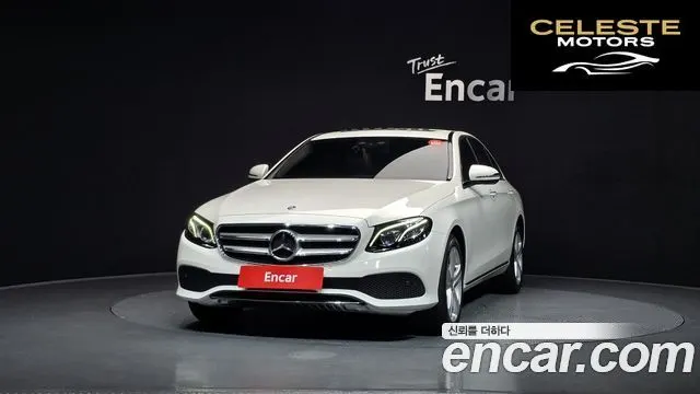 MERCEDES BENZ E-Classe W213 E220d 4MATIC Avantgarde 2018 — photo 3 sur 30